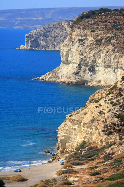 Chipre, Kourion, acantilados y playa - foto de stock