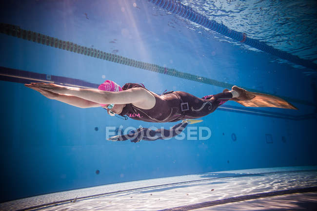 Freediver Dynamic with Monofin Performance from Underwater — Stock Photo