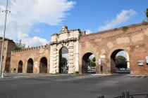 Porta San Giovanni em Roma, Itália — Fotografia de Stock