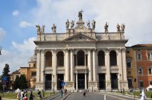 Basilica di San Giovanni in Laterano - Basilika San Giovanni im Lateran - in der Stadt Rom, Italien — Stockfoto