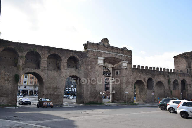 Porta San Giovanni in Rom, Italien — Stockfoto