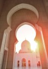 Abu Dhabi, UAE - October 5, 2016: Sheikh Zayed Grand Mosque in Abu Dhabi, UAE — Stock Photo