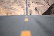 Oberflächenniveau der Wüste Gobi Highway Qinghai Provinz — Stockfoto