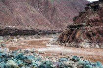 Rio mekong e salmoura bem no Tibete mangkang município — Fotografia de Stock