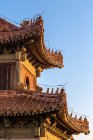 Dettaglio tetto e bella antica architettura tradizionale cinese — Foto stock
