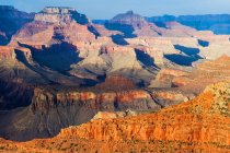 Bela paisagem com montanhas rochosas no Colorado Grand Canyon — Fotografia de Stock