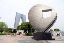 Increíble arquitectura moderna en Suzhou antigua ciudad de Jiangsu - foto de stock