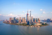 Современная архитектура и городской пейзаж Шанхая, Шанхай, Китай — стоковое фото