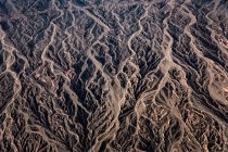 Vista aérea de montañas y ríos en la provincia de Gansu, China - foto de stock