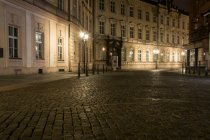 Ночной вид на Прагу, столицу Чехии — стоковое фото