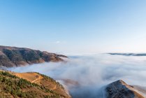 Красивое плато Loess в провинции Юньнань, Китай — стоковое фото