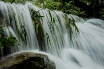 Beautiful waterfall in valley, Beacon Hill, Qingyuan City, Guangdong Province, China — Stock Photo