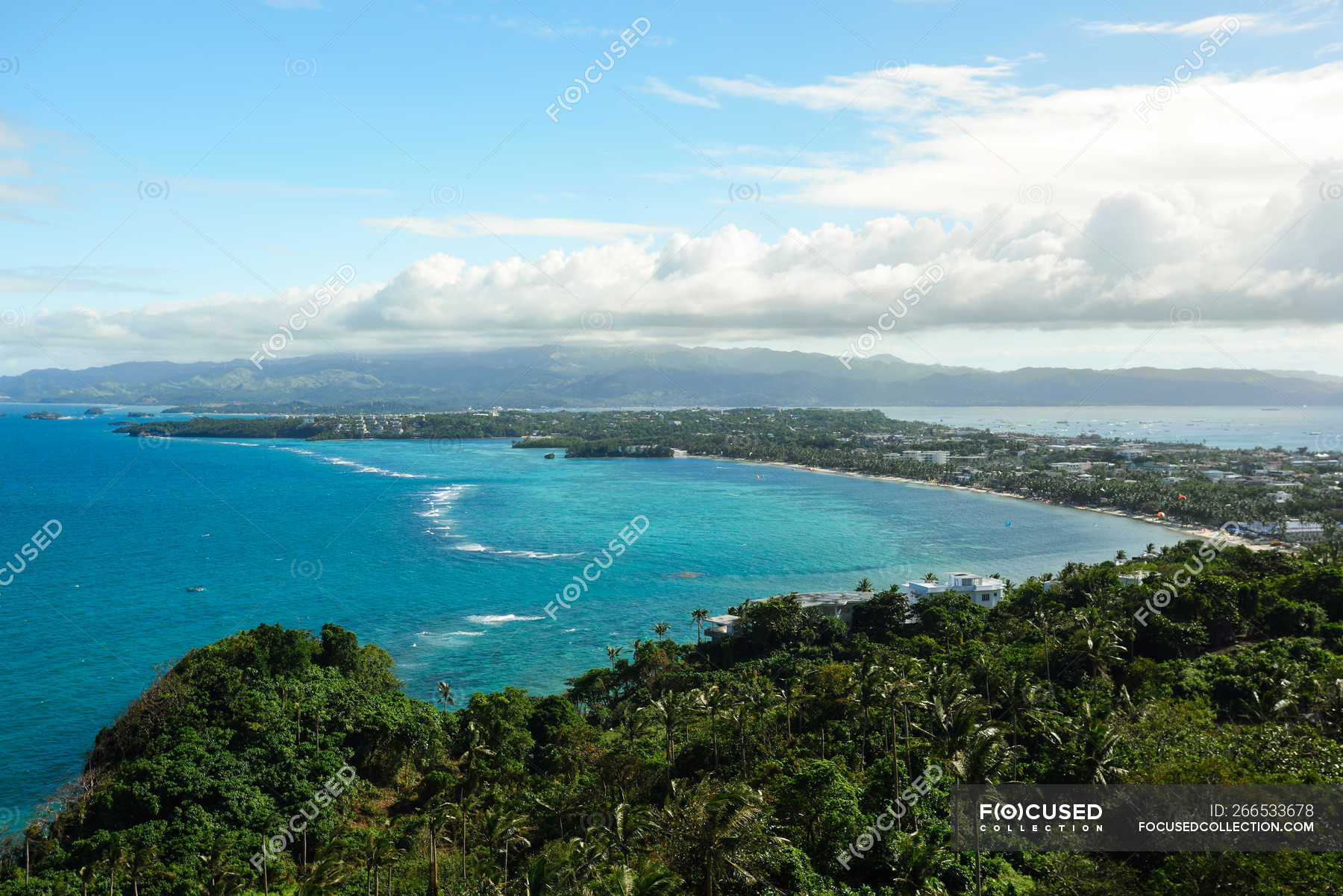 beautiful-boracay-scenery-view-from-luho-mountain-water-bay-of-water