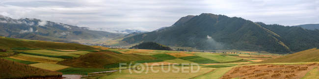Wunderschöne qinghai qilian zhuoershan Landschaft — Stockfoto