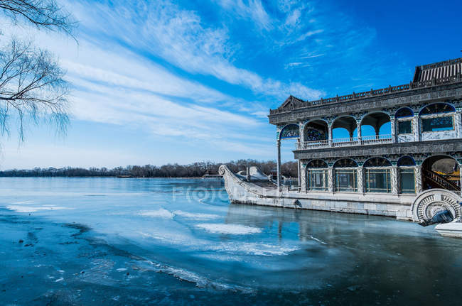 Bela vista do Palácio de Verão em Pequim durante o dia — Fotografia de Stock