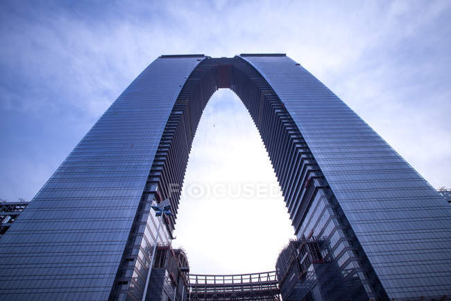Blick auf moderne Wolkenkratzer in Suzhou, Zhejiang, China — Stockfoto