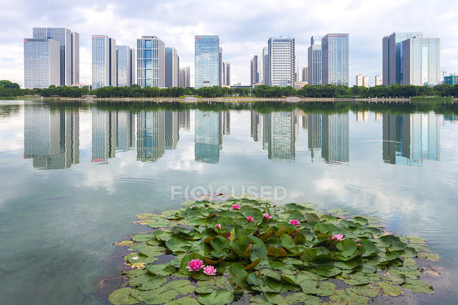 Stadtarchitektur der Stadt Wuxi, Provinz Jiangsu, China — Stockfoto