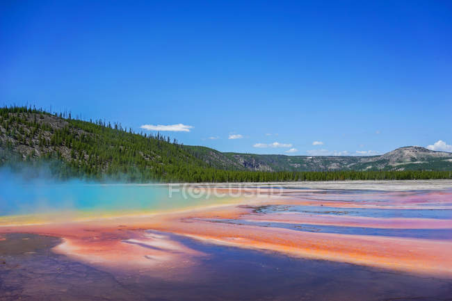 Bellissimo paesaggio nel Parco Nazionale di Yellowstone, USA — Foto stock