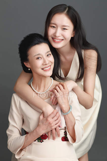 Felice madre e figlia — Foto stock