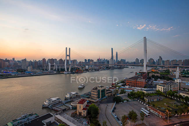 Luftaufnahme moderner städtischer Architektur und Shanghais Stadtbild, shanghai, China — Stockfoto