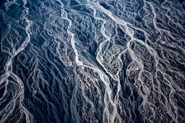 Vista aérea de montanhas e rios na província de Gansu, China — Fotografia de Stock