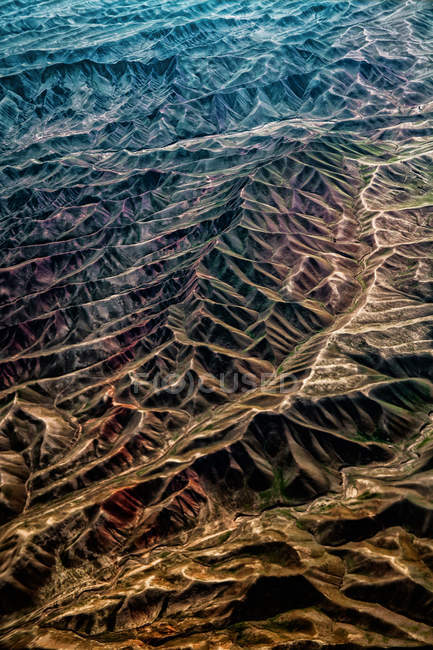 Vue aérienne des montagnes et des rivières dans la province du Gansu, en Chine — Photo de stock