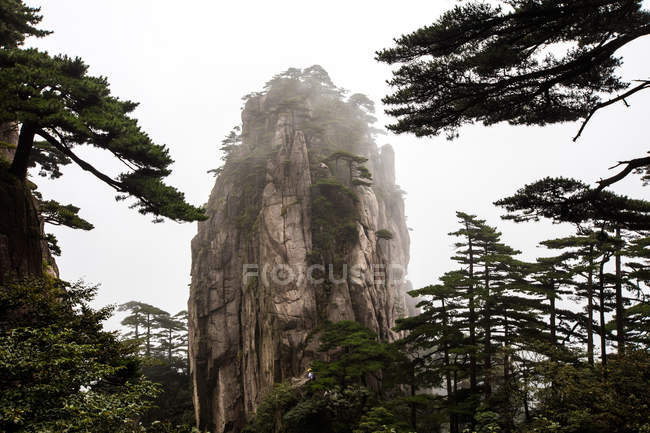 Paisagem incrível com cênica Monte Huangshan, província de anhui, china — Fotografia de Stock