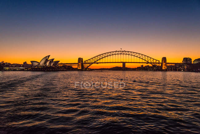 Sydney Opera House durante o pôr do sol cênico, Austrália — Fotografia de Stock