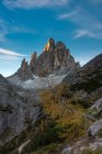 Alba sulle cime La Lista e Croda dei Toni in Val Fiscalina, Dolomiti di Sesto, Trentino-Alto Adige, Italia — Foto stock