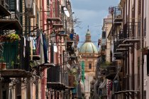 Typical downtown, alleys, Palermo, Sicily, Italy, Europe — Stock Photo