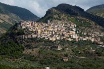 Paisaje urbano de Castelcivita, Campania, Italia, Europa - foto de stock