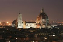 Paisaje urbano con la catedral de Santa Maria del Fiore, Florencia, Toscana, Italia - foto de stock