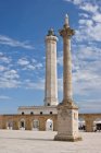 Santuario de Columna y Faro Santa Maria De Finibus Terrae, Leuca, Lecce, Puglia, Italia, Europa - foto de stock