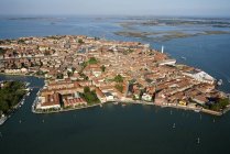 Vista de la isla de Murano desde el helicóptero, Laguna de Venecia, Italia, Europa - foto de stock