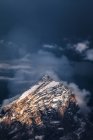 Monte Antelao desde Cortina d 'Ampezzo, Veneto, Italia - foto de stock