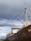 Épave du Gardar, le premier navire en acier d'Islande. Les Westfjords éloignés (Vestfirdir) au nord-ouest de l'Islande. Europe, Scandinavie, Islande — Photo de stock
