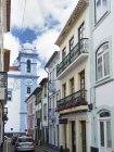 Streets of the old town with the famous facades. Capital Angra do Heroismo, the historic center is part of UNESCO world heritage.   Island Ilhas Terceira, part of the Azores (Ilhas dos Acores) in the atlantic ocean, an autonomous region of Portugal. — Stock Photo