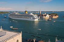 Cruise  Ship in Giudecca canal an San Giorgio island in the background, Venice, Veneto, Italy, Europe — Stock Photo