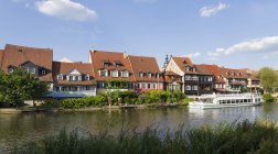 Vecchie case di pescatori sul fiume Regnitz, un quartiere chiamato Little Venice (Klein Venedig). Bamberga in Franconia, una parte della Baviera. Il centro storico è elencato come patrimonio mondiale dell'UNESCO 