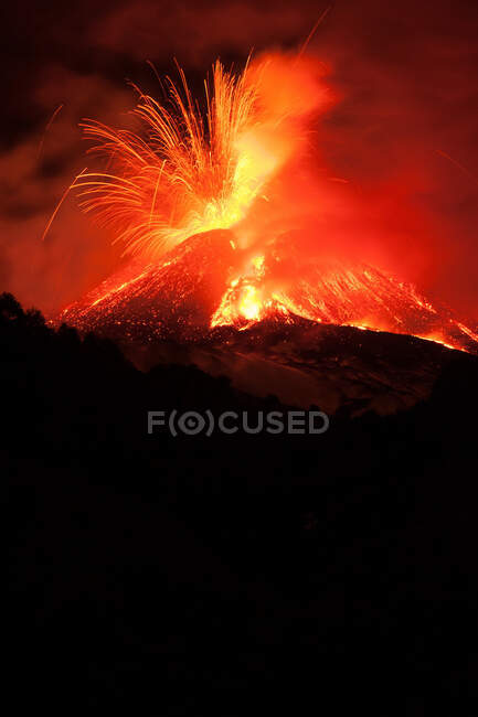 Ausbruch des Vulkans Ätna, UNESCO, Weltkulturerbe, Sizilien, Italien, Europa — Stockfoto