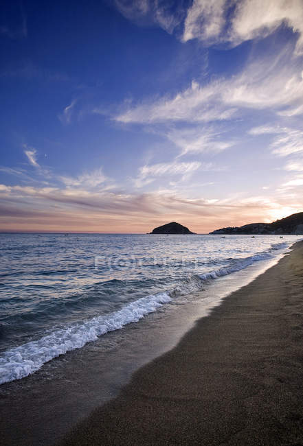 Praia de Maronti, Barano d 'Ischia, Campania, Itália, Europa . — Fotografia de Stock