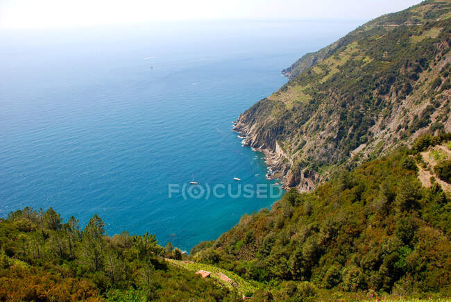 Cliff, Riomaggiore, Ligury, Italia - foto de stock