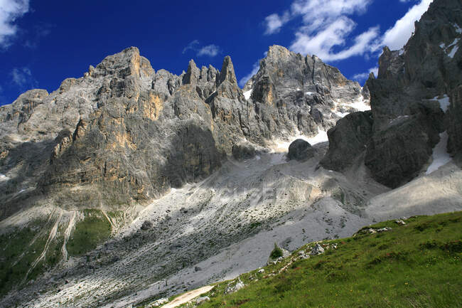 Vue aérienne de Pale di S. Martino, Dolomiti, Italie — Photo de stock