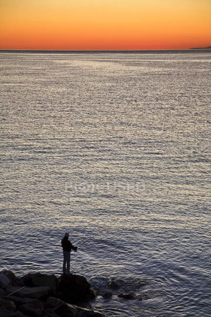 Закат в Камогли, рыбак, Лигури — стоковое фото
