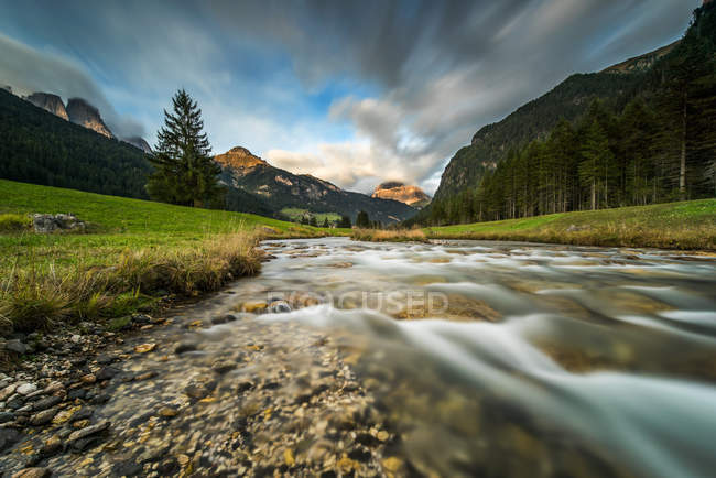 Avisio river, Fassa Valley, Dolomites, Trentino-Alto Adige, Italy — Stock Photo