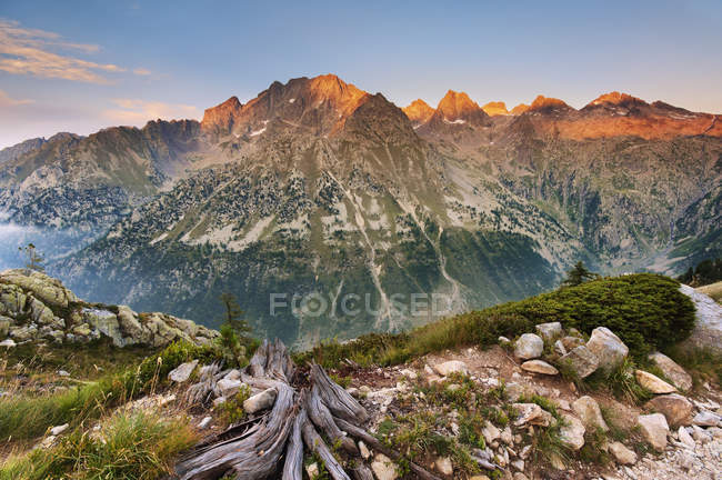 La parete ovest dell'Argentera al tramonto, Parco Naturale Alpi Marittime, Valle del Gesso, Piemonte, Italia — Foto stock