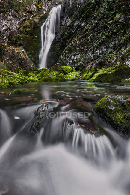 Gias Fontana waterfall, Pesio Valley, Piedmont, Italy — Stock Photo