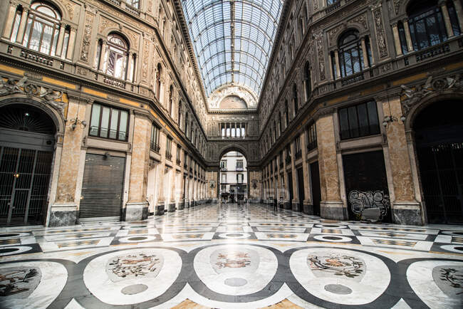 Vue intérieure de la Galleria Umberto, Naples, Campanie, Italie, Europe — Photo de stock