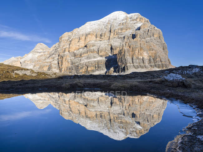 Die tofane gipfel von val travenanzes in den dolomiten bei cortina d 'ampezzo. Die Dolomiten gehören zum Unesco-Weltnaturerbe. europa, mitteleuropa, italien, november — Stockfoto