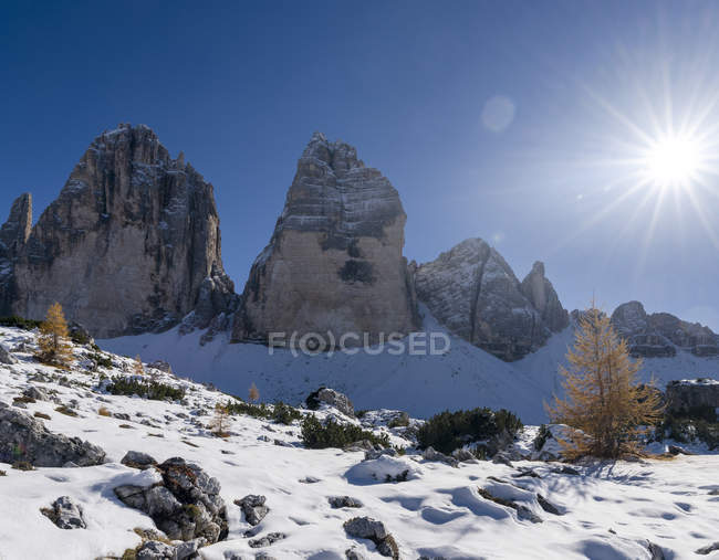 O icônico Drei Zinnen - Tre Cime di Lavaredo no sul do Tirol Alto Adige nas Dolomitas, um patrimônio mundial da UNESCO. europa, Europa Central, itália — Fotografia de Stock